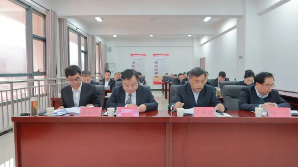 踏平坎坷成大道 實(shí)干奮斗鑄輝煌！陜西銀礦召開(kāi)六屆一次職工代表...